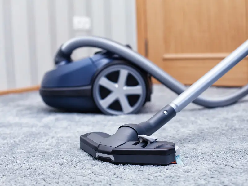 Professional vacuum cleaner repair service in Dubai - expert technician repairing vacuum cleaners
